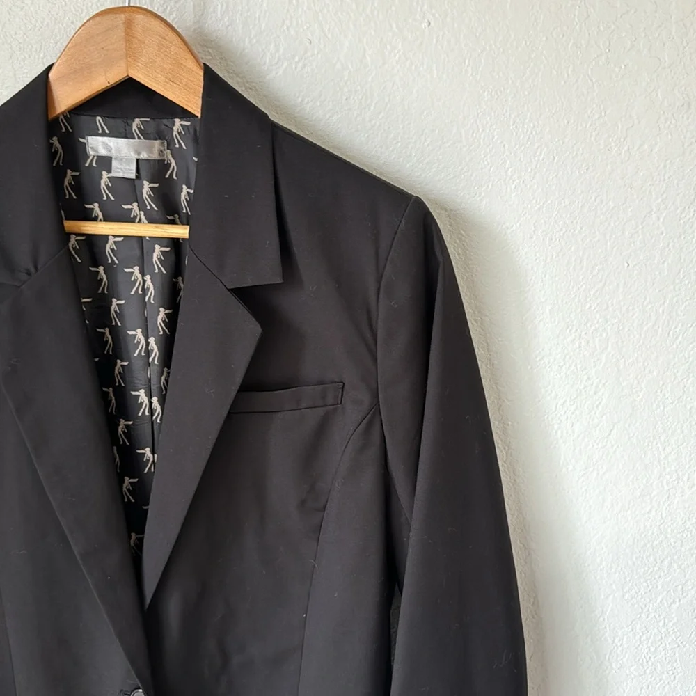 Forever 21‎ Black Blazer